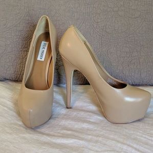 Steve Madden Dejavu heals